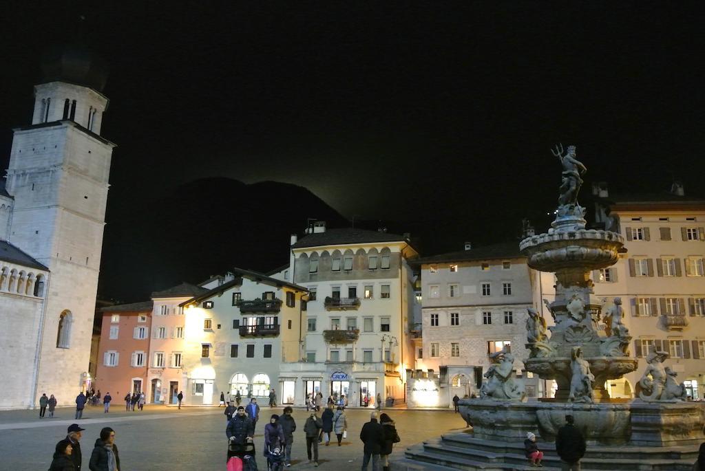 Scrigno Del Duomo Hotel Trento Kültér fotó